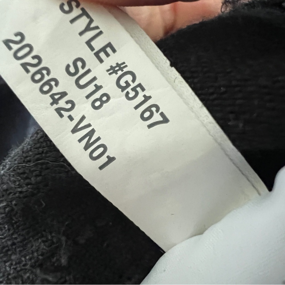 Madewell High Waisted Button Fly Shorts in Black - Picture 5 of 7